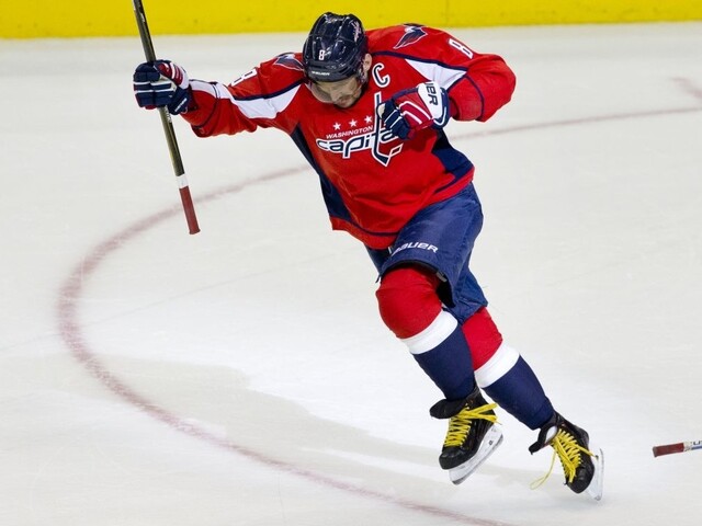 NHL: Ovečkin natiahol bodovú sériu, Florida stále bez prehry